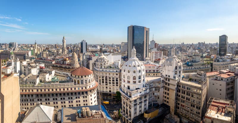 Panoramische Vogelperspektive von im Stadtzentrum gelegenem Argentinien - Buenos Aires, Argentinien stockbilder Panoramische Vogelperspektive von im Stadtzentrum gelegenem Argentinien - Buenos Aires, Argentinien stockbilder