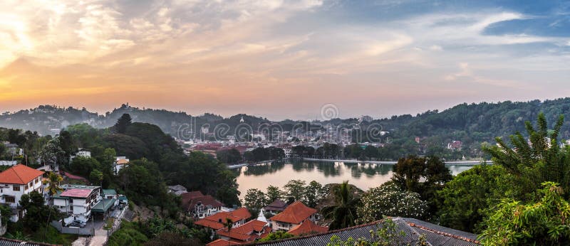 Panoramische Welt-Erb-Kandy-Stadt Im Abendsonnenuntergang, Sri Lanka