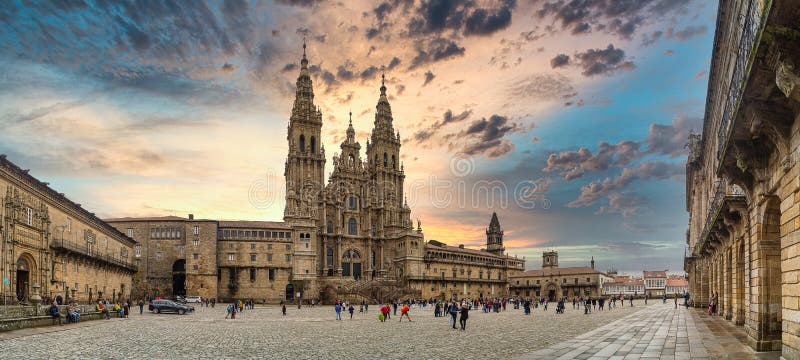 Panoramisk syn på katedralen i Santiago de Compostela