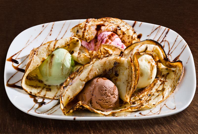 Panqueca com gelado foto de stock royalty free