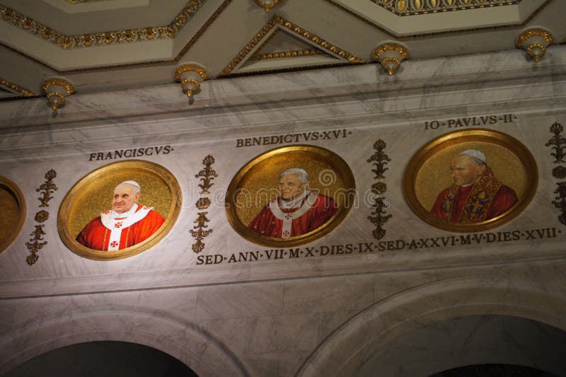 Questo è l'Inizio della Fine - Pagina 8 Papal-basilica-san-paolo-fuori-le-mura-traditionally-highlighted-mosaics-now-living-pope-now-historicaly-two-x-78509506