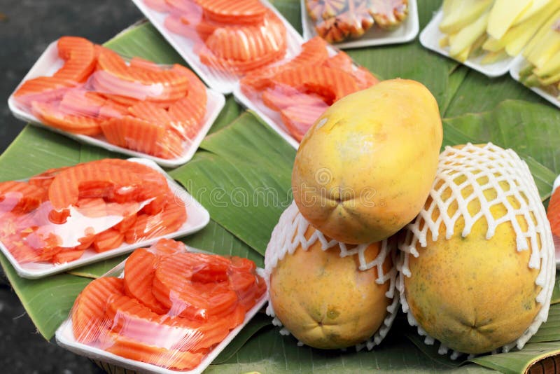 Papaya fruit in the market stock image. Image of colorful 38800675