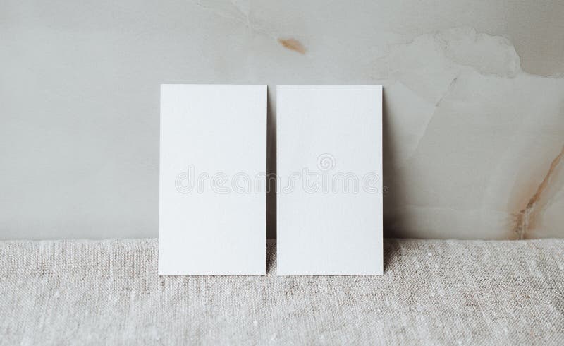 Papelería De Tarjetas Personales En Blanco Maquillaje Sobre Fondo De Tela De Manteles De Lino Gris. Con Espacio De Copia. Foto de archivo - Imagen de cubo, flora: 221822582 Papelería De Tarjetas Personales En Blanco Maquillaje Sobre Fondo De Tela De Manteles De Lino Gris. Con Espacio De Copia. Foto de archivo - Imagen de cubo, flora: 221822582