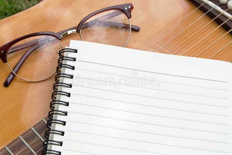 389 Music Writing Pattern Stock Photos Free & RoyaltyFree Stock