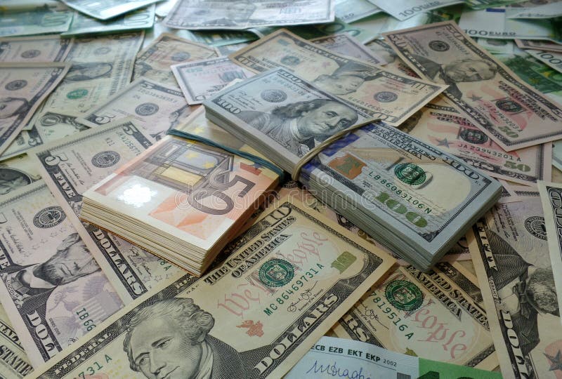Paquets de dollars d'euro d'argent illustration libre de droits Paquets de dollars d'euro d'argent illustration libre de droits