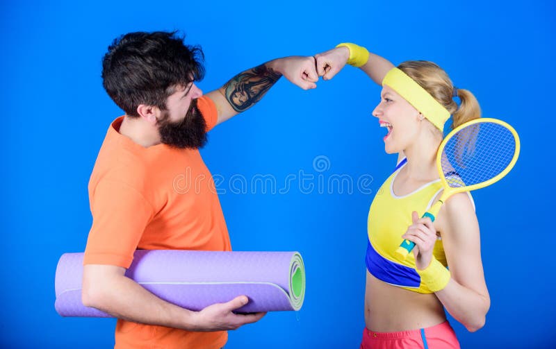 para sporty poj?cie zdrowego stylu ?ycia M??czyzny i kobiety para w mi?o?ci z przydatno?? fotografia royalty free para sporty poj?cie zdrowego stylu ?ycia M??czyzny i kobiety para w mi?o?ci z przydatno?? fotografia royalty free