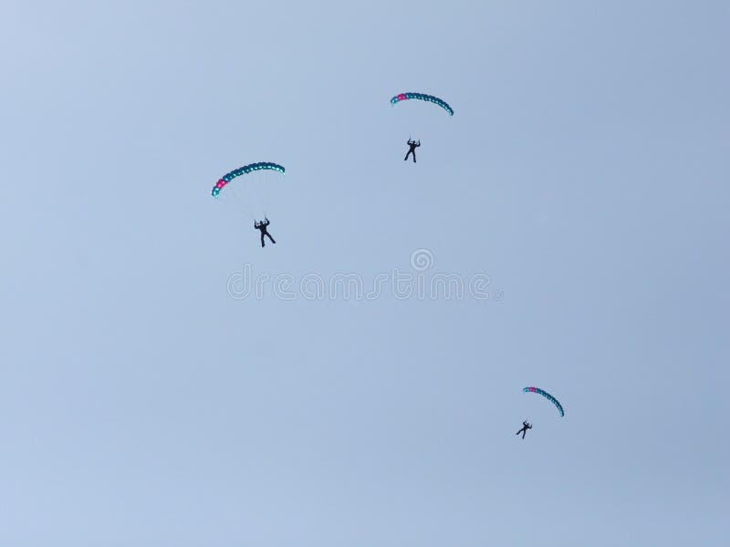 Parachutists stockfotos Parachutists stockfotos