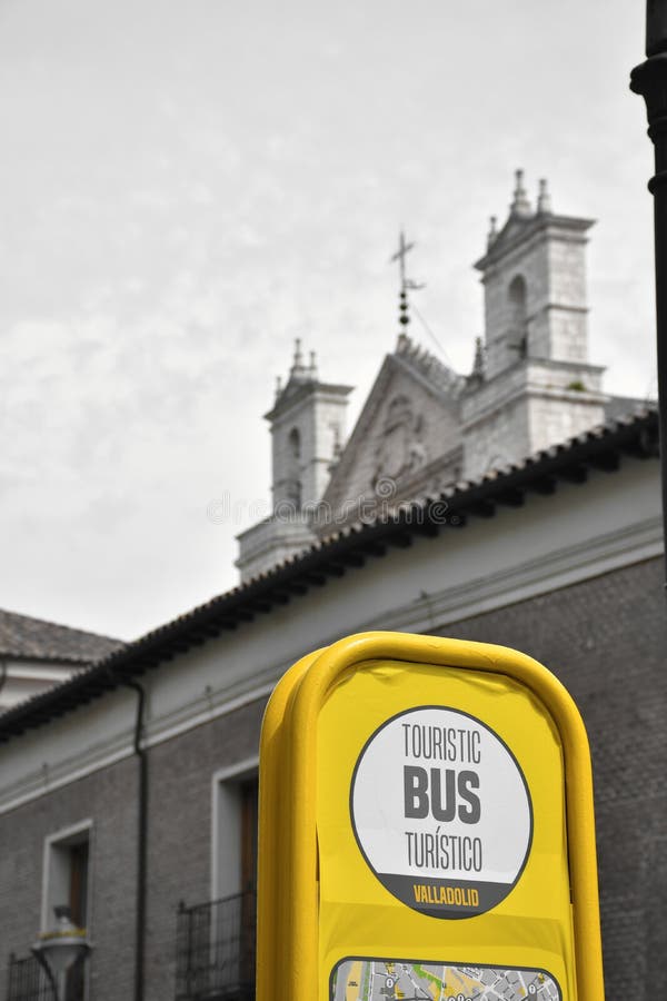 Parada de autobús del autobús turístico foto de archivo libre de regalías Parada de autobús del autobús turístico foto de archivo libre de regalías