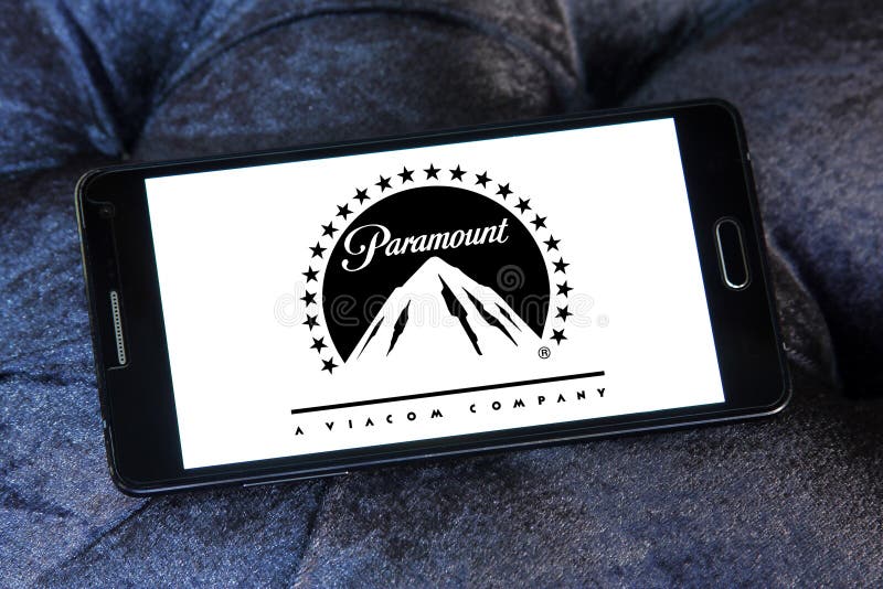 Logo of the american paramount pictures on samsung mobile phone. Logo of the american paramount pictures on samsung mobile phone