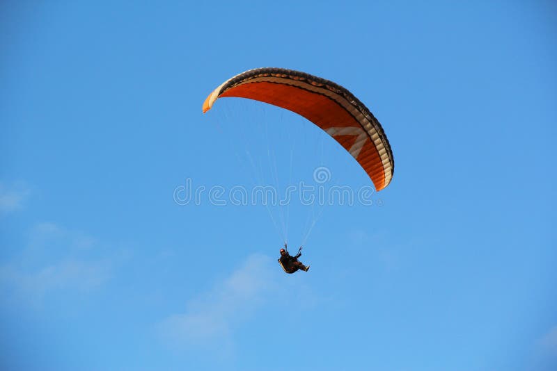 parapente błękitny niebo obrazy royalty free parapente błękitny niebo obrazy royalty free