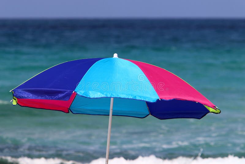 Paraplu Voor Bescherming Tegen Regen En Zon Stock Foto - Image of ...