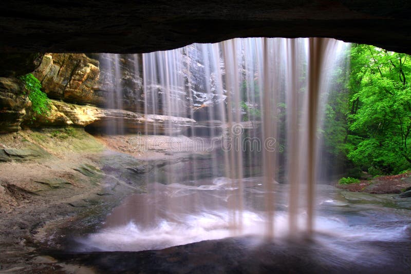 Parco di stato affamato della roccia Illinois immagine stock libera da diritti Parco di stato affamato della roccia Illinois immagine stock libera da diritti