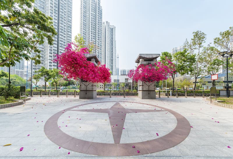 L'entrata del parco pubblico nel distretto residenziale di hong kong