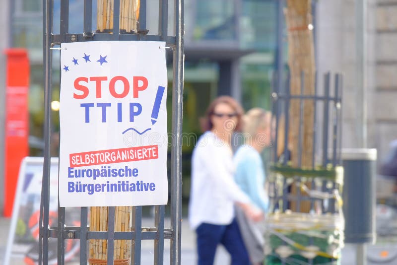 Pare TTIP foto de archivo Pare TTIP foto de archivo