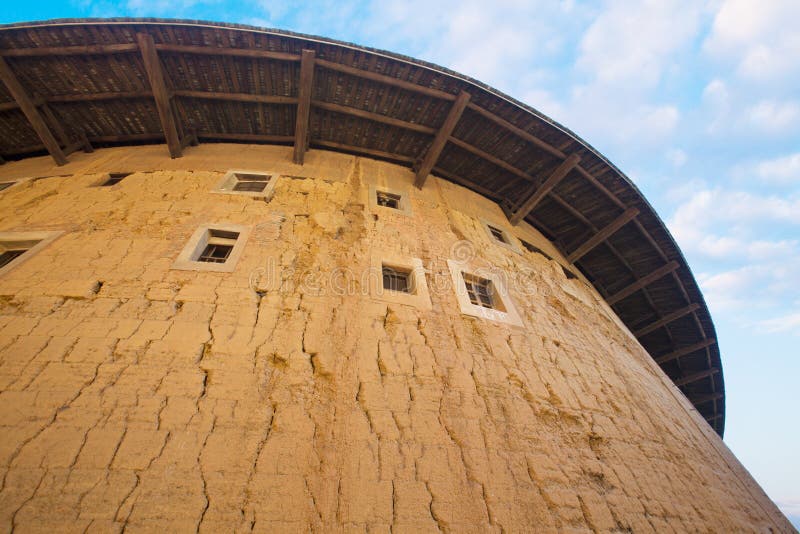 Parede exterior de uma construção de terra Hakka imagem de stock royalty free