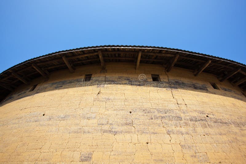 Parede exterior do edifício da terra do Hakka fotos de stock