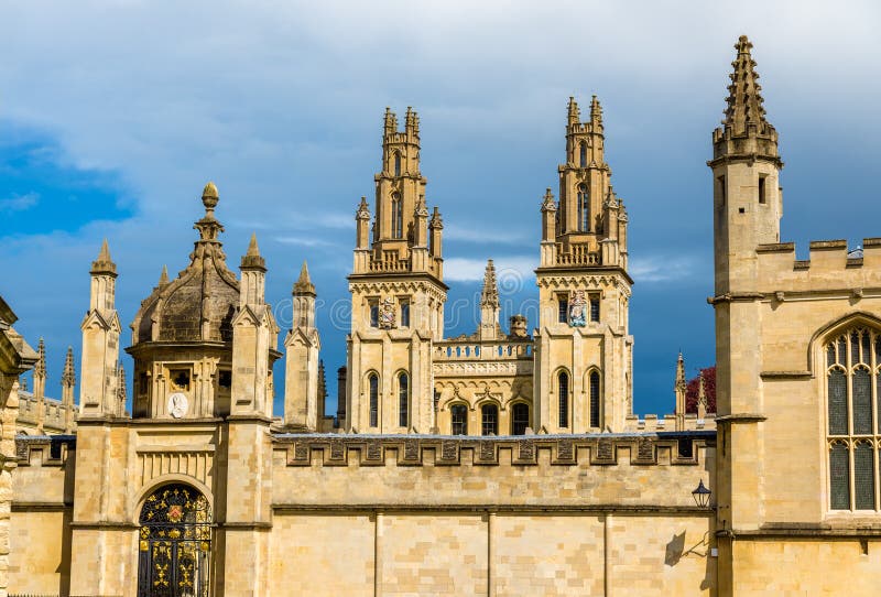 Pareti di tutto l'istituto universitario di anima a Oxford fotografia stock Pareti di tutto l'istituto universitario di anima a Oxford fotografia stock
