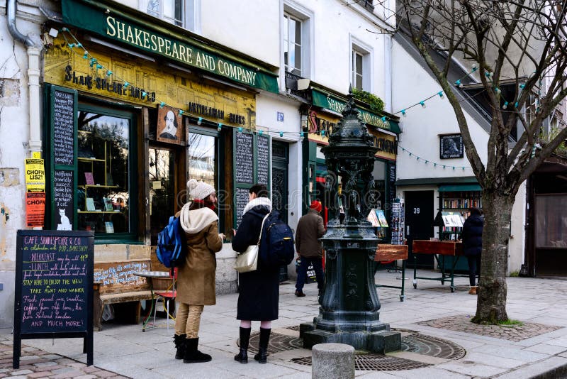 Parijs: De beroemde boekhandel van Shakespeare en van het Bedrijf
