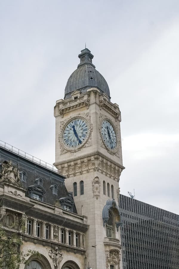 tour d'horloge gare de lyon