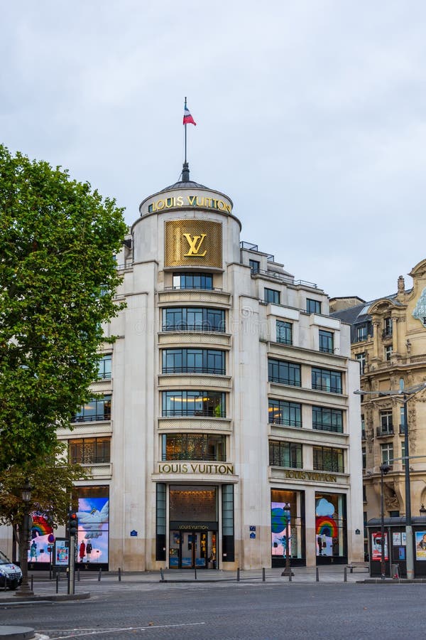 PARIS - SEPTEMBER 24: Facade Of Louis Vuitton Flagship Store Along Champs  Elysees, Taken On September 24, 2014 In Paris, France Stock Photo, Picture  and Royalty Free Image. Image 35660515.