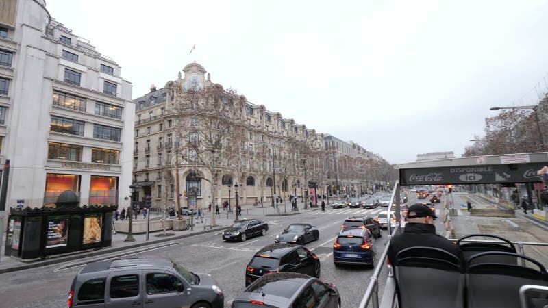 Louis Vuitton shop at Champs-Elysées in, Stock Video