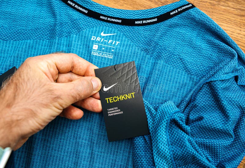 sport nike t shirt