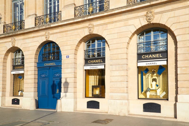 Chanel Luxury Store in Place Vendome in Paris, France Editorial Image -  Image of fashion, gold: 141202210