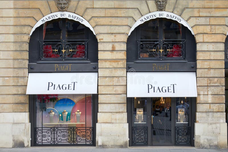 1,476 Piaget Jewelry Stock Photos, High-Res Pictures, and Images