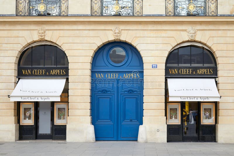 Van Cleef And Arpels Jewelry Luxury Store In Monte Carlo Monaco