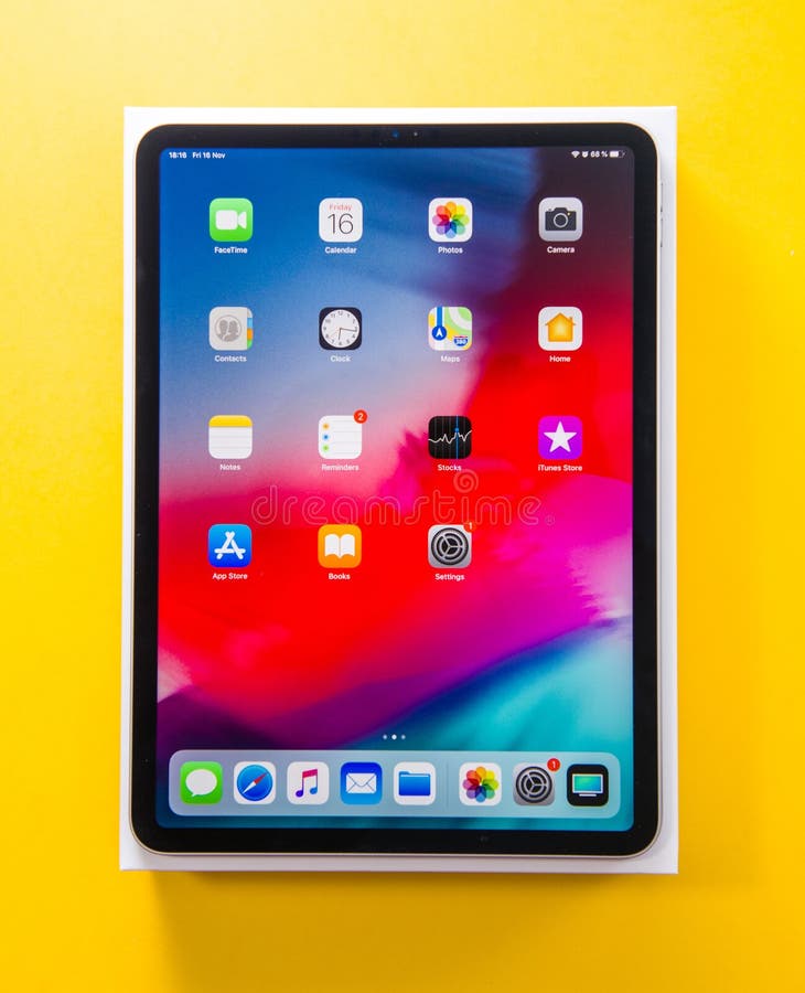 Apple iPad Pro 11-Inch (2021) Unboxing and First Look 