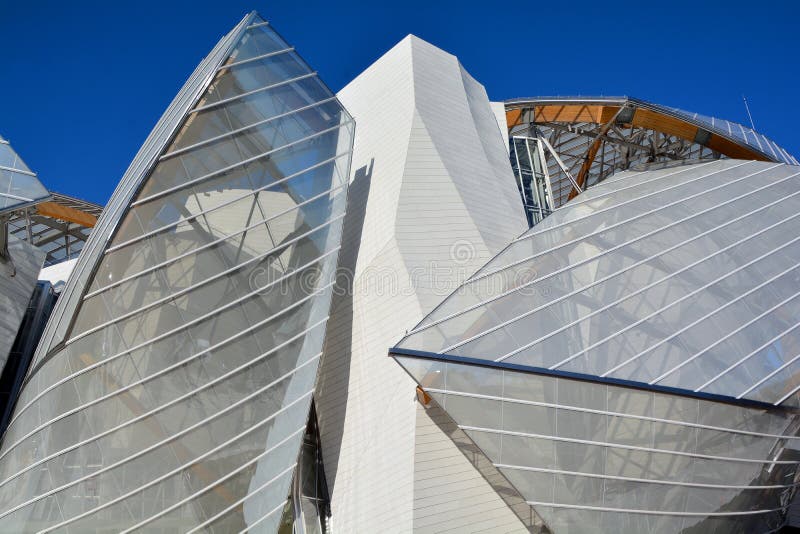 The Building of the Louis Vuitton Foundation Editorial Stock Image - Image  of downtown, foundation: 175921989