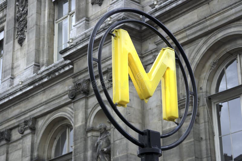 Paris metro mid afternoon