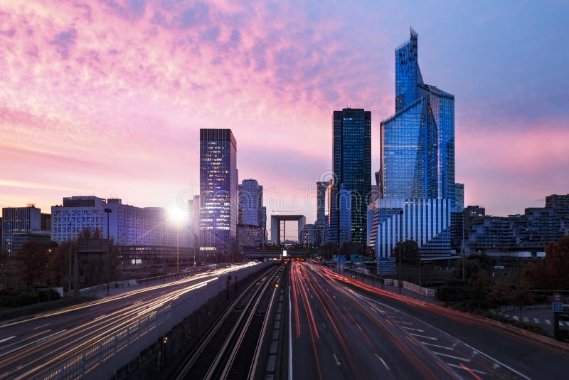 Tramonto sul difesa, Parigi, Francia.