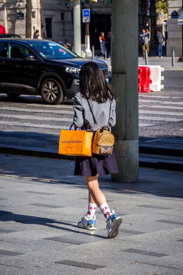 104 Shoppers Louis Vuitton Shopping Bag Stock Photos - Free & Royalty-Free  Stock Photos from Dreamstime