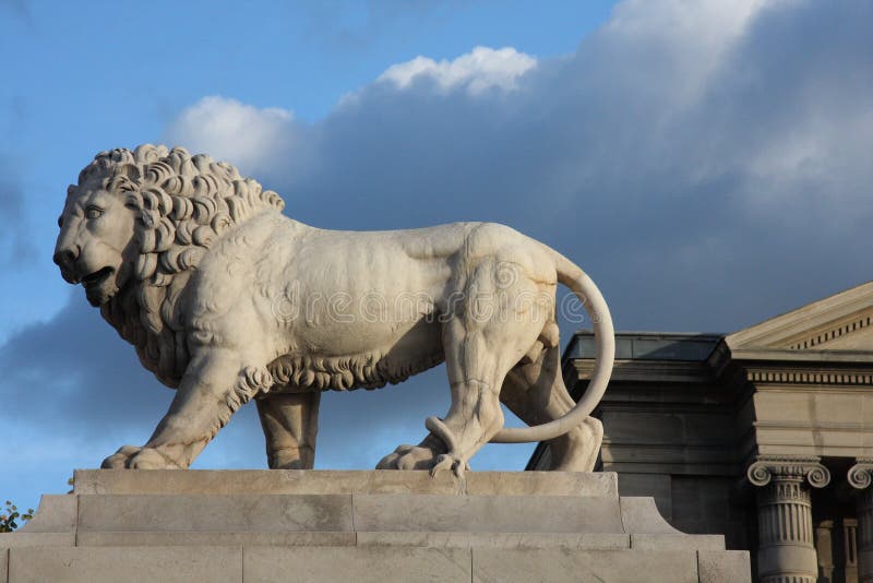 Lion Statue Paris Stock Photos Download 413 Royalty Free Photos