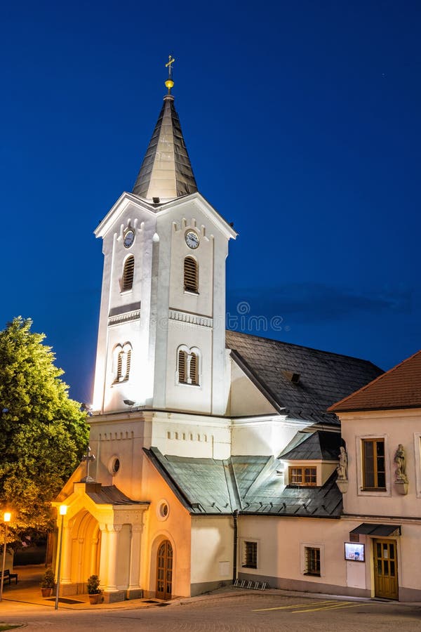 Farský kostol Nanebovzatia Panny Márie, Nitra, Slovensko