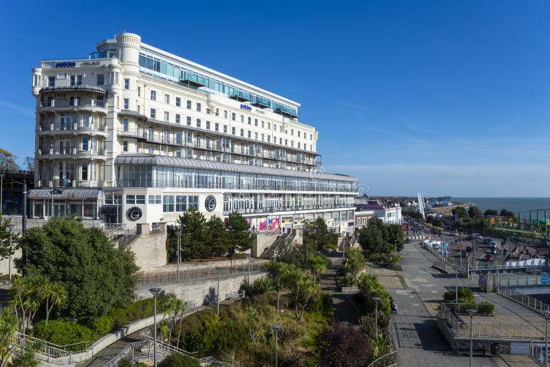 Park Inn Palace Hotel, by Radisson Palace, on Pier Hill overlooking the seafront at Southend-on-Sea, Essex. Seaside attractions and coast of estuary