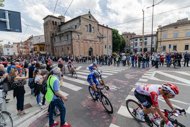 Parma Italien - Maj 22, 2019: Postgirot D ’Italia royaltyfri foto Parma Italien - Maj 22, 2019: Postgirot D ’Italia royaltyfri foto