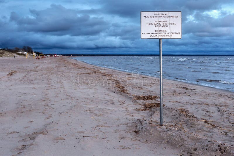 Nackt mädchen fkk strand Frauen zihen