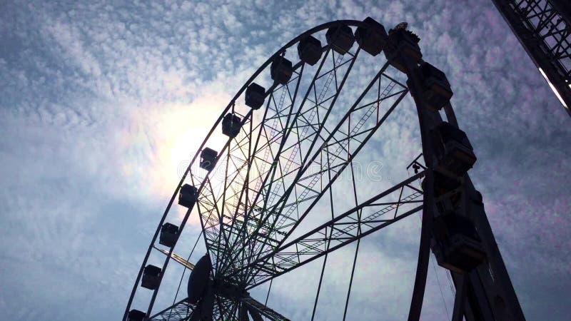 Parque de atracciones Noria de giro