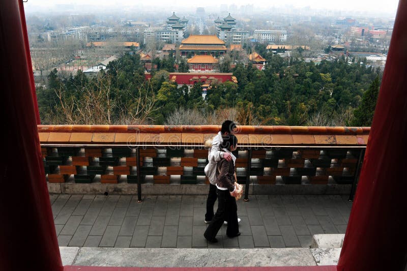 Parque jingshan en beijing imagen de archivo editorial. Imagen de real