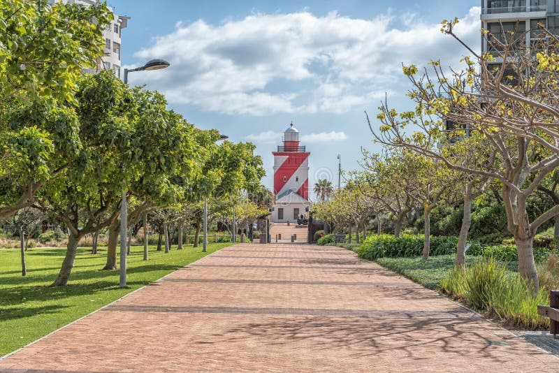 Parque del punto y faro verdes de Greenpoint en Cape Town fotografía de archivo Parque del punto y faro verdes de Greenpoint en Cape Town fotografía de archivo