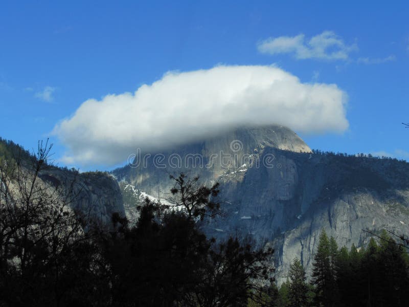 Parque nacional de Yosemite de la media b?veda en California fotos de archivo Parque nacional de Yosemite de la media b?veda en California fotos de archivo