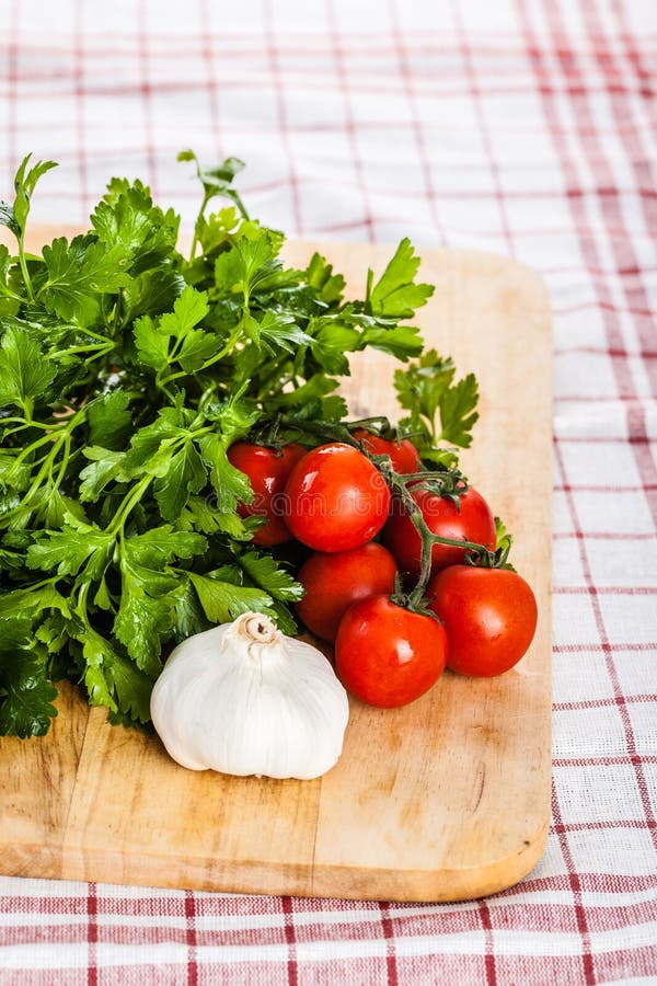 Parsley Tomatoes and Garlic Stock Image Image of fresh, healthy 72511877