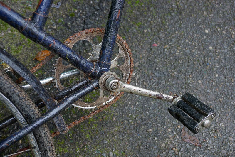 old bicycle pedals