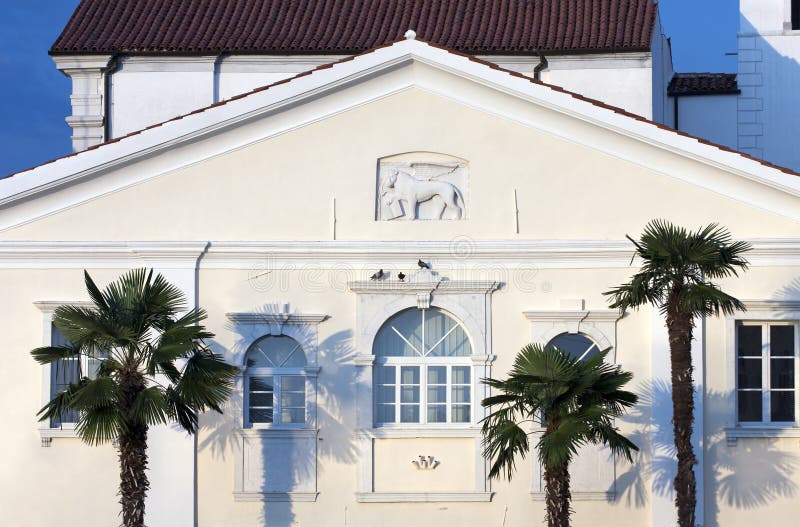 Casa vieja en estilo mediterráneo imágenes de archivo libres de regalías Casa vieja en estilo mediterráneo imágenes de archivo libres de regalías