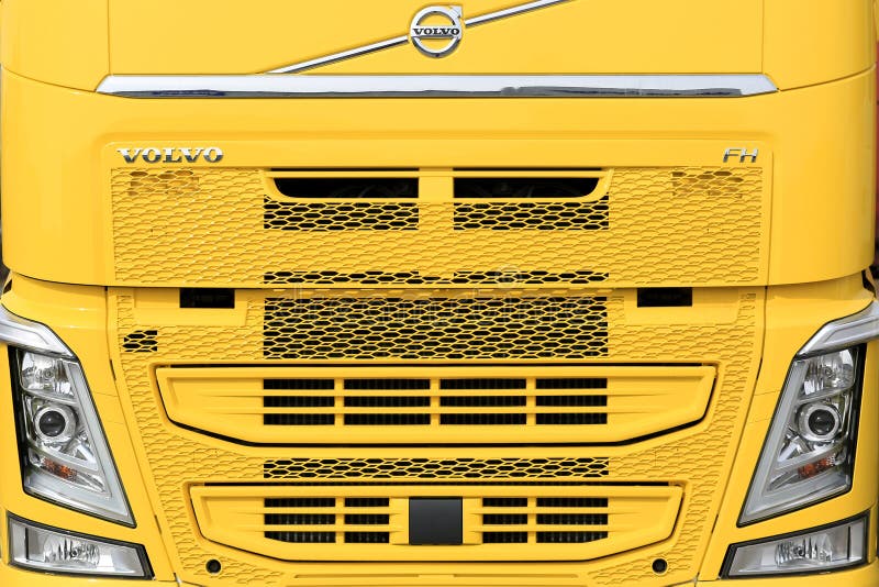 Brutinho gbn volvo amarelo caminhão arqueado wallpaper caminhão