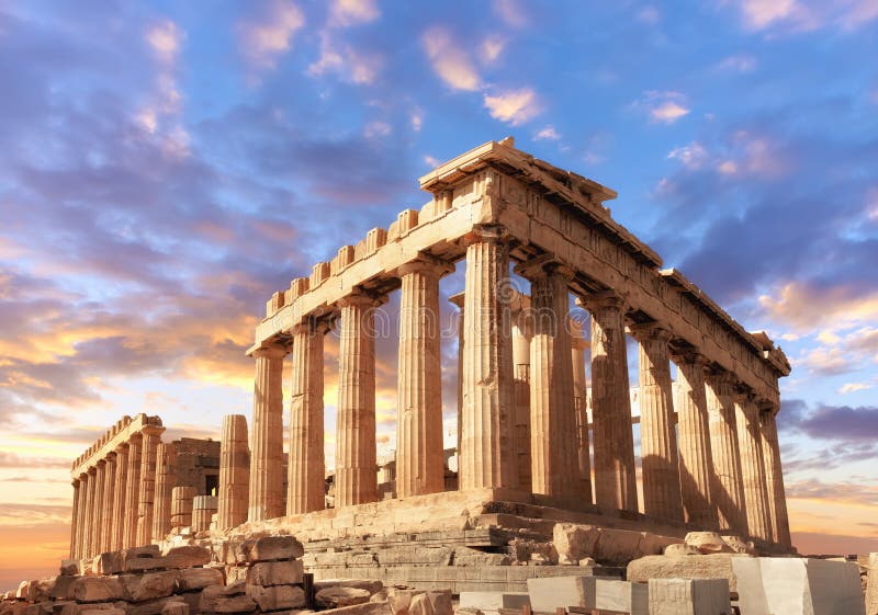 Parthenon στην ακρόπολη στην Αθήνα, Ελλάδα σε ένα ηλιοβασίλεμα στοκ φωτογραφίες