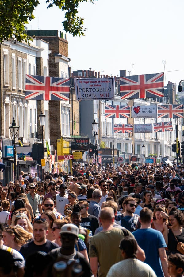 Participantes de la 53ª edición del Carnaval de Notting Hill en Portobello Road foto de archivo libre de regalías