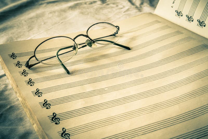 Partitura retra imagen de archivo libre de regalías Partitura retra imagen de archivo libre de regalías
